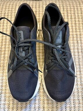 OC Women’s Black Lace-Up Sneakers